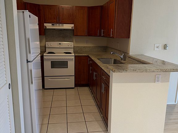 3rd image of 456 Mananai Pl #10B