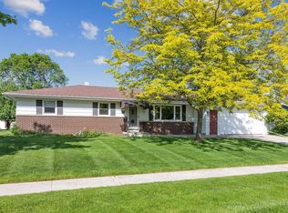 1365 Kellner St, Manitowoc, WI 54220