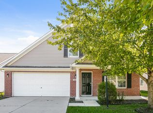 19516 Prairie Crossing Dr, Noblesville, IN 46062