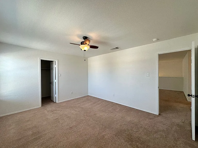 5304 Capricorn Loop — Photo 34
