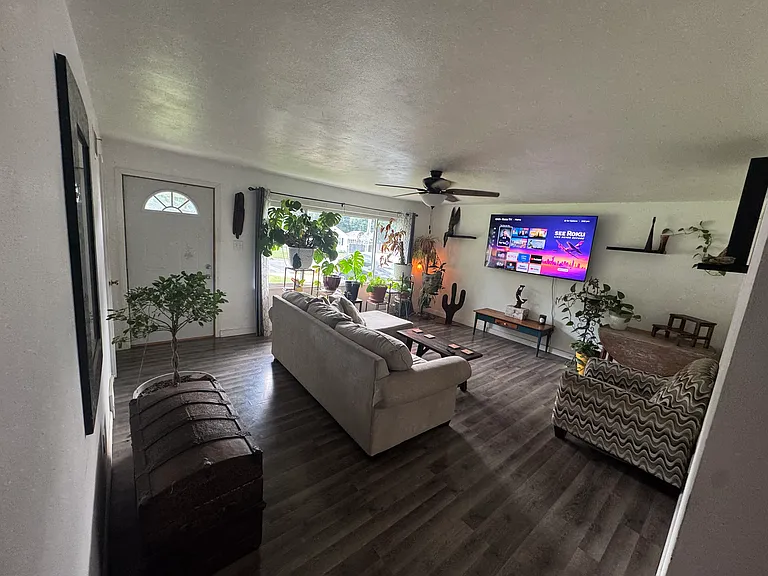 2508 N Gale Ave — Photo 7