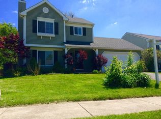 2374 Blue Spruce Ln, Aurora, IL 60502