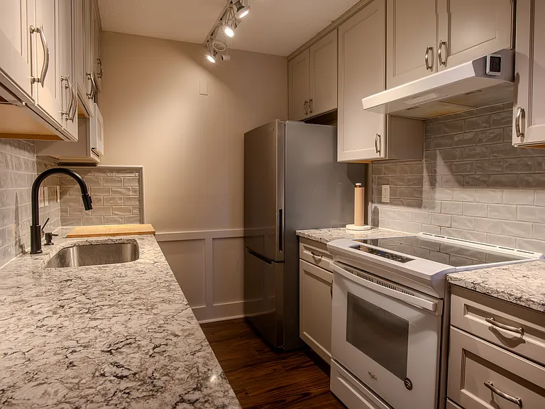 159 Main St #9C — Photo 9