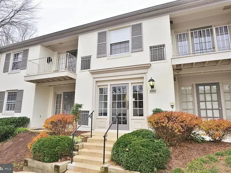 5905 Kingsford Rd #C — Photo 2