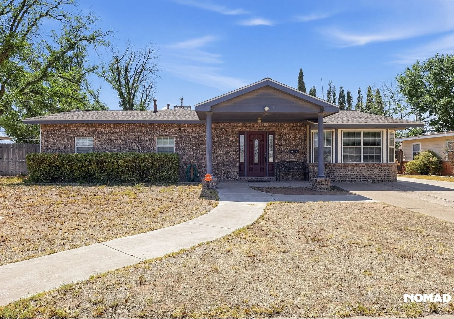 Spacious 4BR House in Odessa — Photo 2