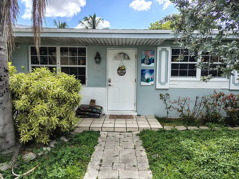 17650 NW 77th Ct — Photo 3