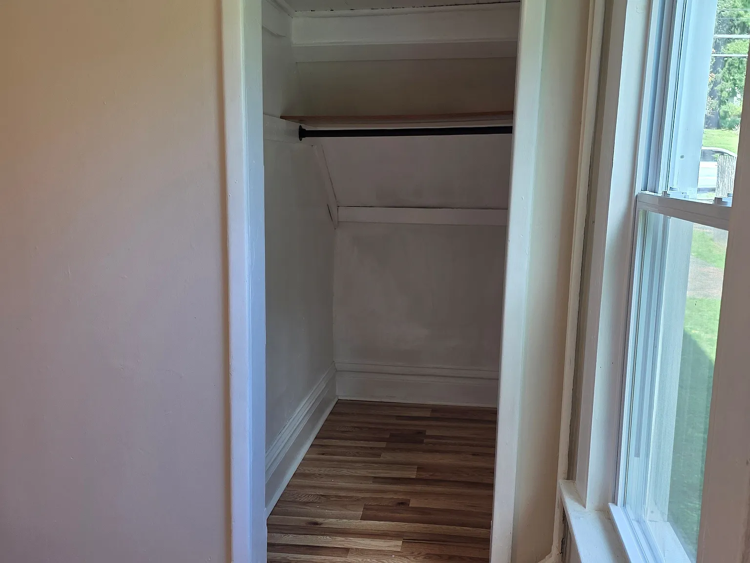 2 bed, $1,150 — Photo 4