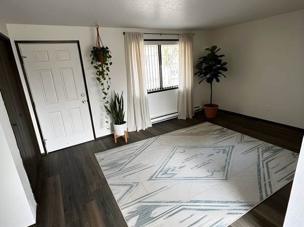 1520-1532 Wyatt Ave #1520