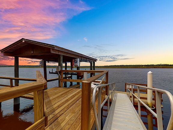 3rd image of 17296 River Isle Cir