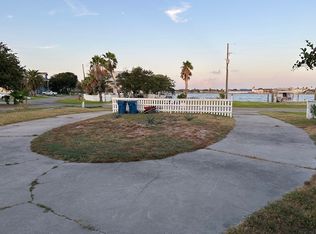 10 Riviera Dr Unit 1, Rockport, TX 78382