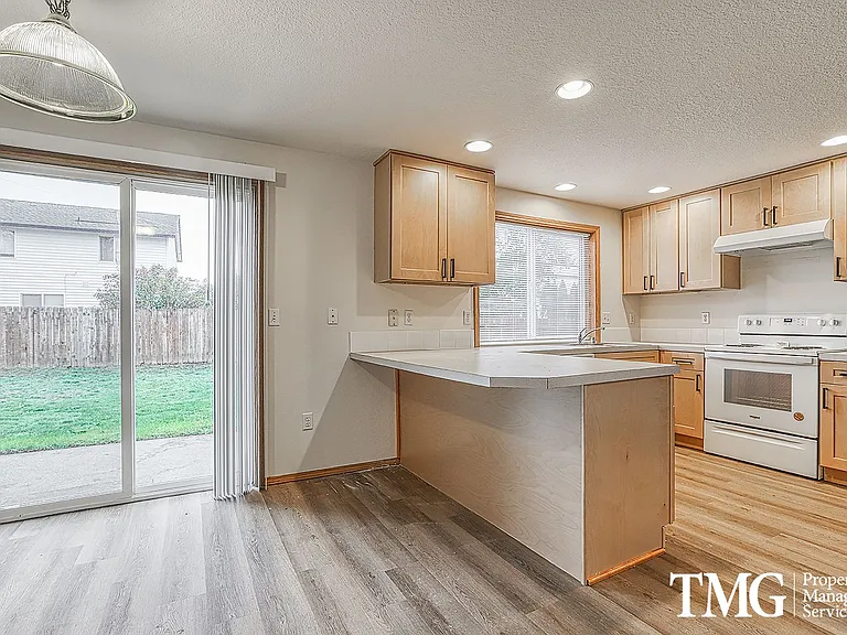 7111 NE 163rd Ave — Photo 10