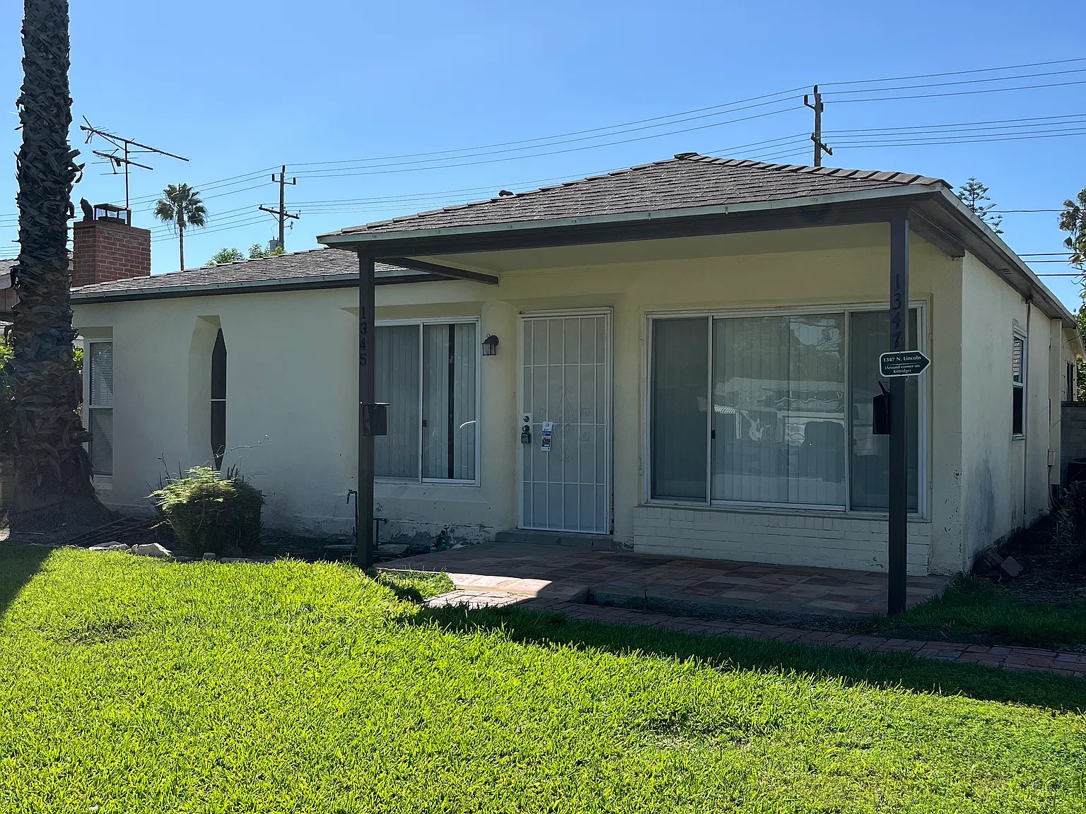 2 bed, 1043 sqft, $3,550 — Photo 2