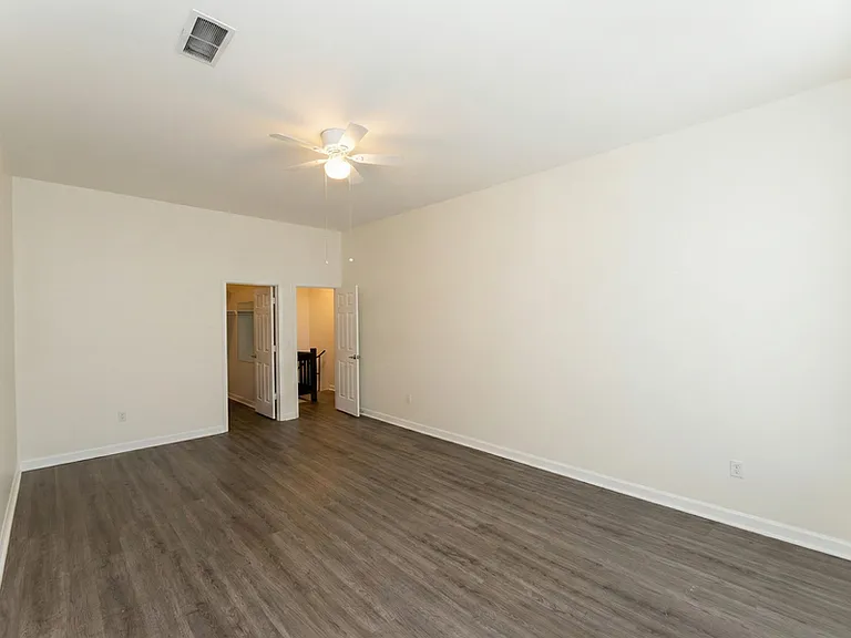 235 King St #1 — Photo 21
