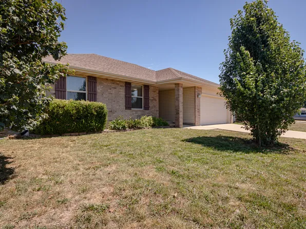 4451 W Huckleberry Street, Springfield, MO 65802