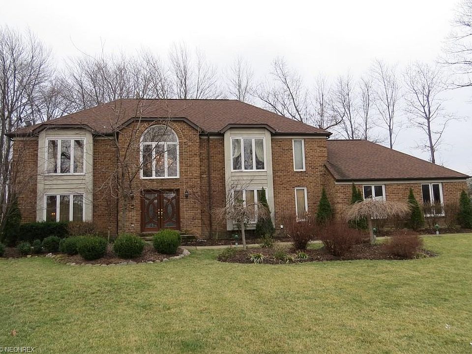 1st image of 27941 Hilliard Blvd