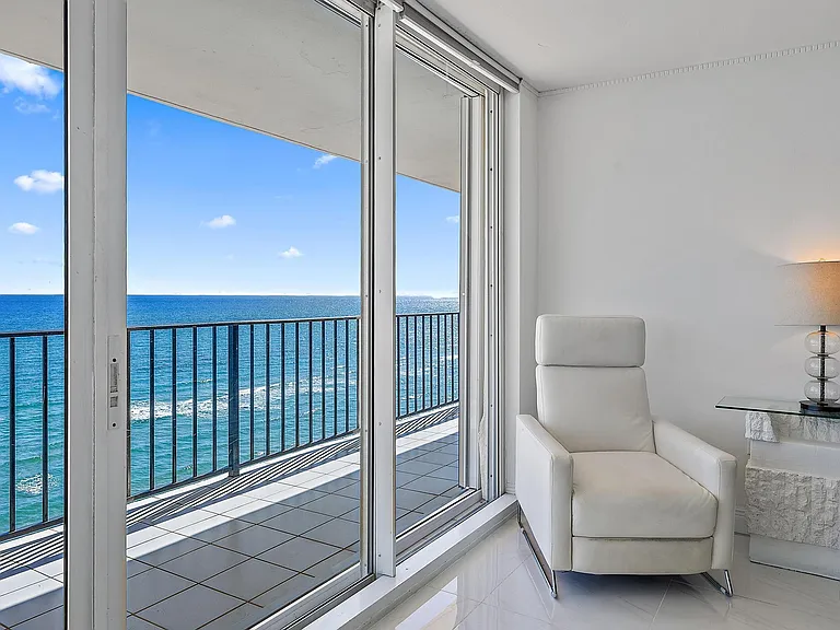 3456 S Ocean Blvd #802 — Photo 2