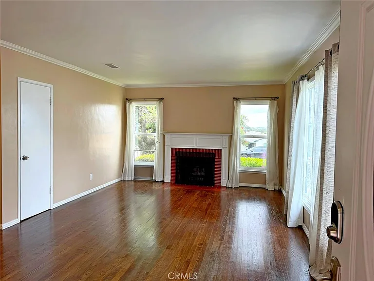 3082 Thurin Ave — Photo 5