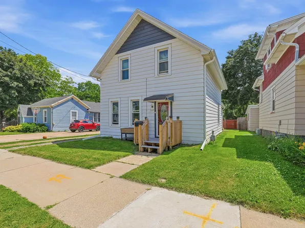 313 Prospect Ave, Oshkosh, WI 54901