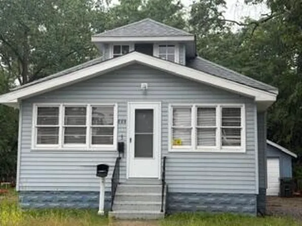 889 Fleming Ave, Muskegon, MI 49442