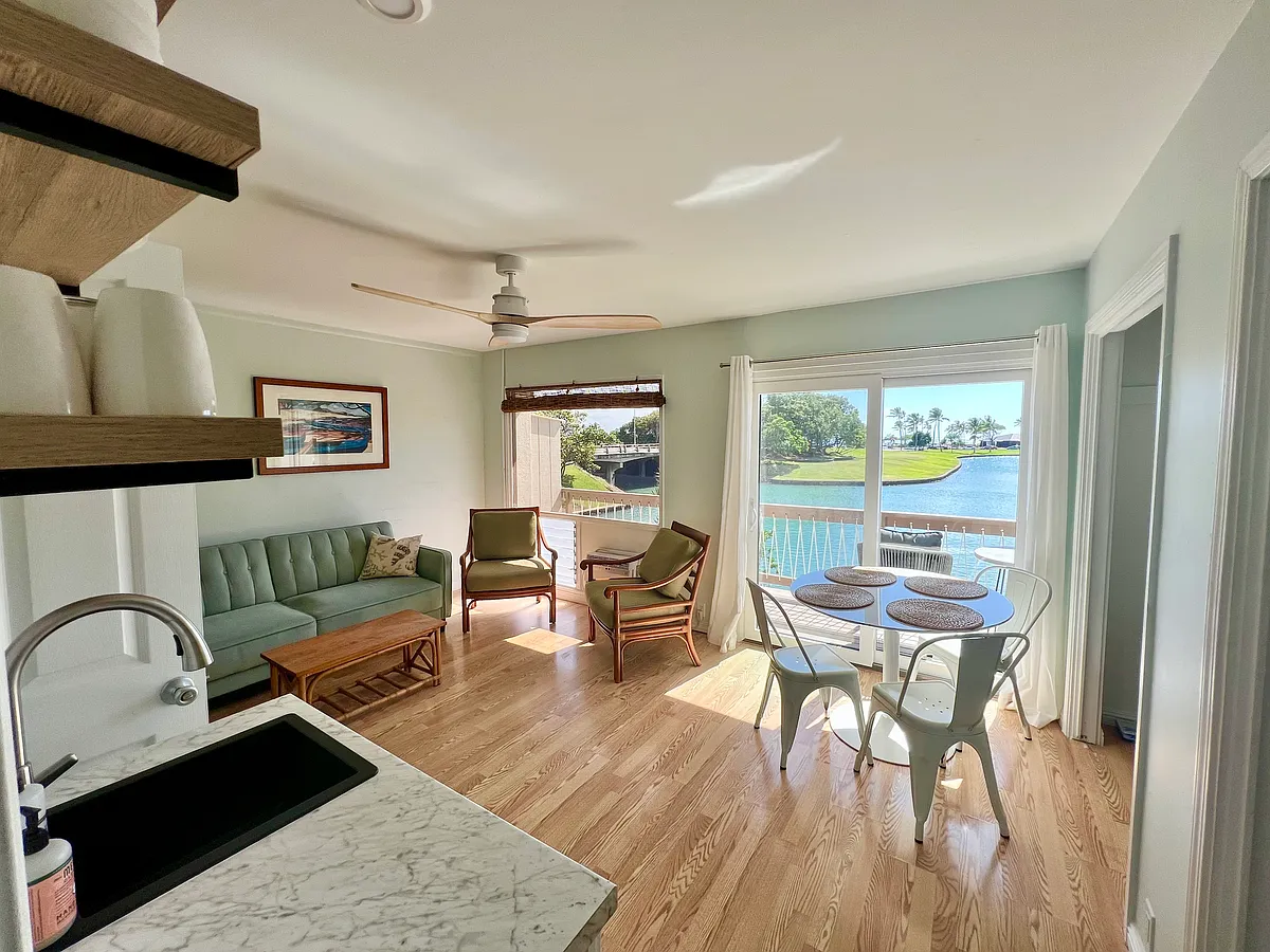 Building Photo - 6370 Hawaii Kai Dr #59
