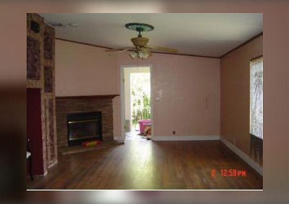 2nd image of 10026 Linda St