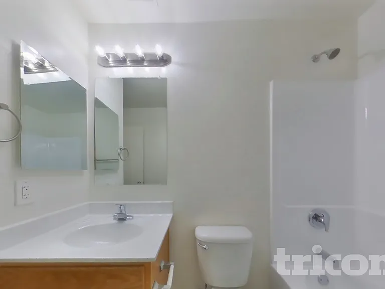 12510 W Scotts Dr — Photo 15