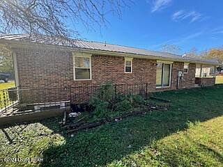 3rd image of 410 College View Dr