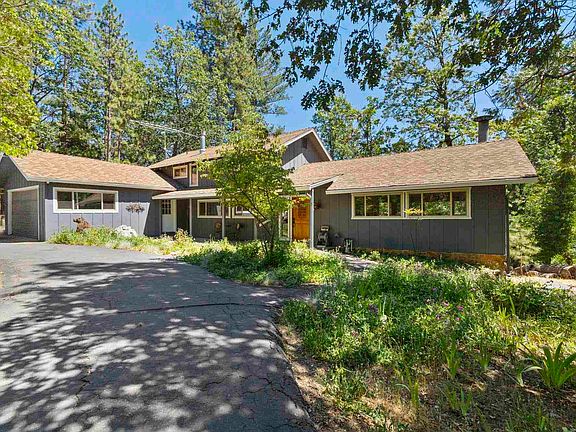 2nd image of 16491 Estralita Dr