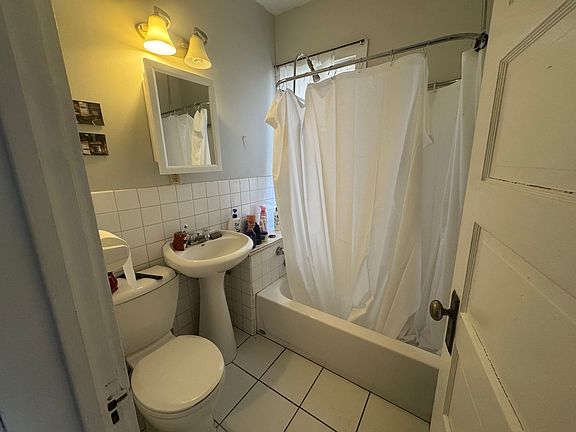 2nd image of 1716 Grand Ave
