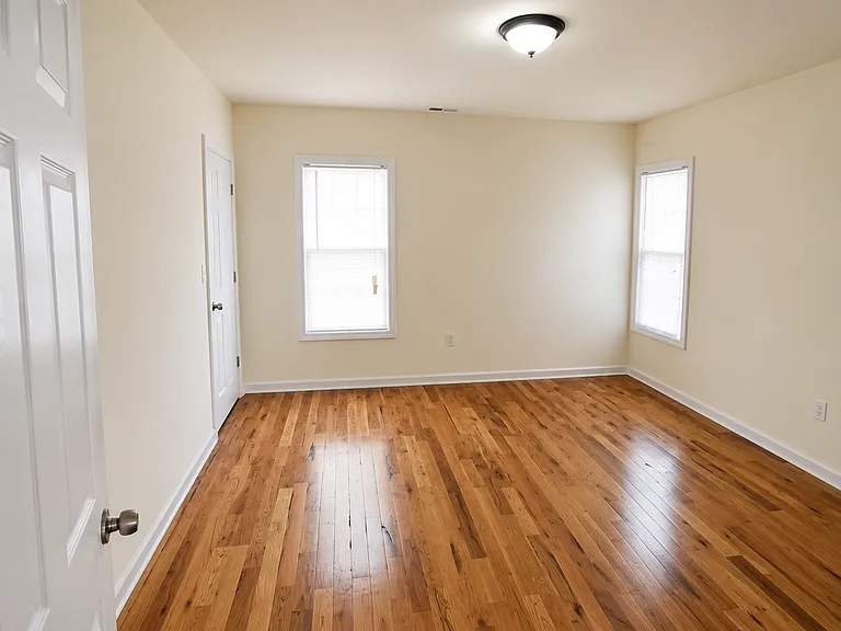 192 Benham Ave #2 — Photo 4