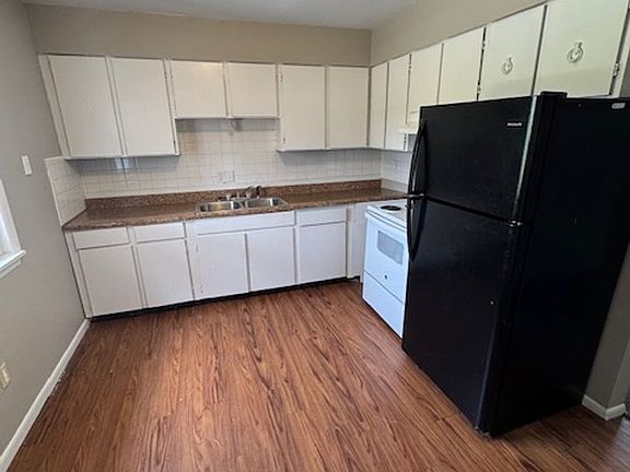 4th image of 6305 Nina Dr #4