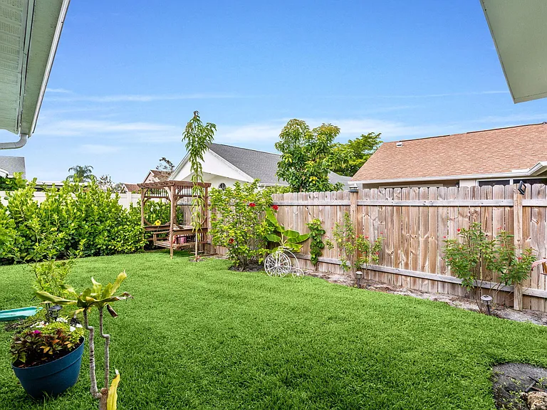 1599 Bayridge Pl — Photo 43
