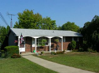 131 Ridge Ave, Beaver Falls, PA 15010