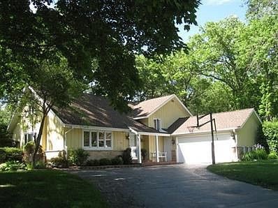 1st image of 10 Sheffield Ct