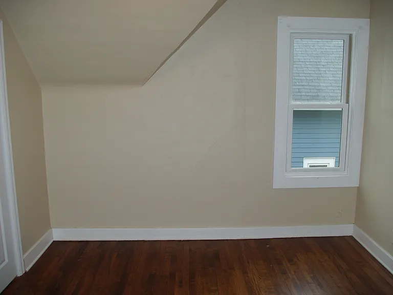 514 View St — Photo 9