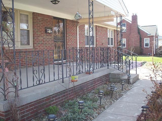2nd image of 1629 Tulip Dr