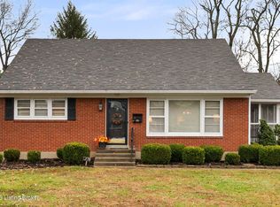 27 Chamberry Cir, Louisville, KY 40207