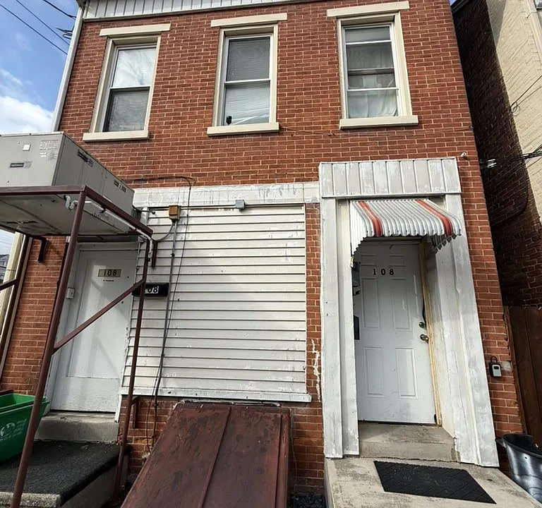 108 N Penn St #3