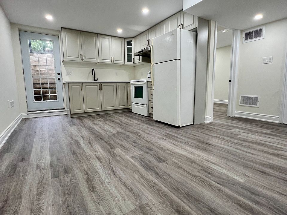 1st image of 28 Skelton Blvd
