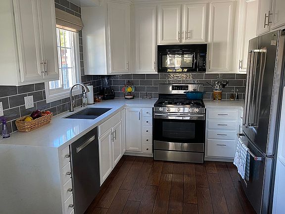 4th image of 3712 Ocana Ave