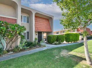 110 E Via Escuela UNIT F, Palm Springs, CA 92262