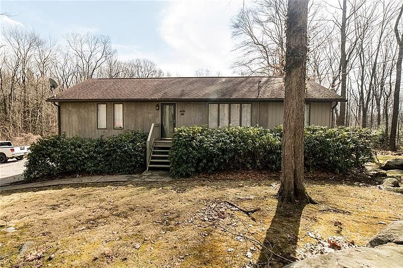 1st image of 744 Muirfield Dr