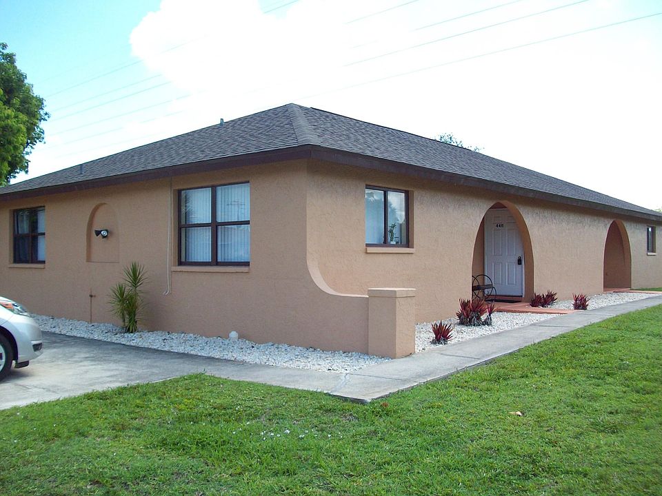 1st image of 4413 SW Santa Barbara Pl