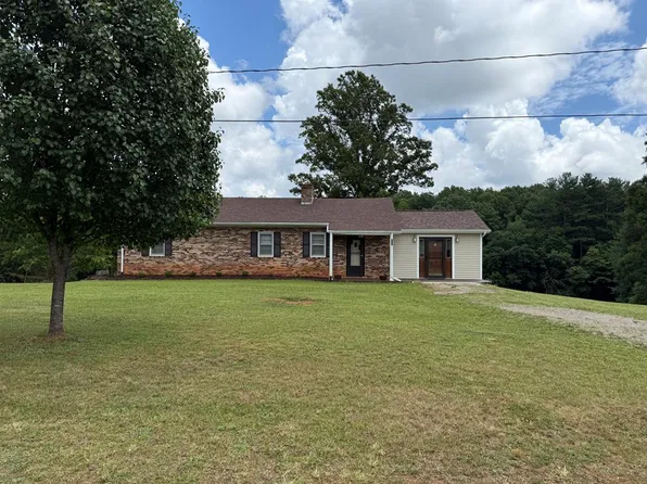 405 Myrtle Rd, Bassett, VA 24055