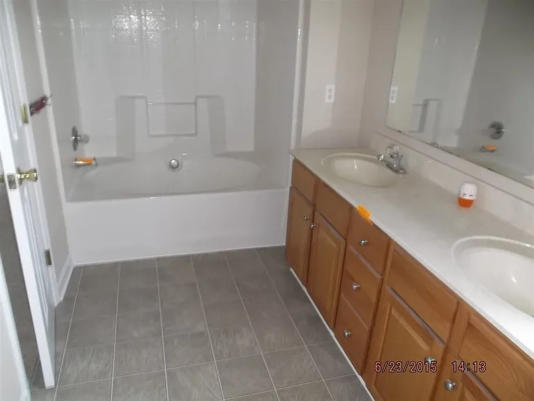 432 Spring Dr — Photo 14