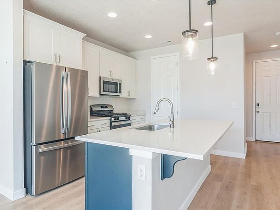 Stainless steel appliances and gas stove!