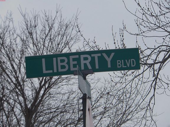 5th image of 234 Liberty Blvd