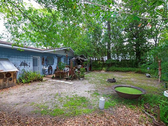 4th image of 609 NW 14th Ave