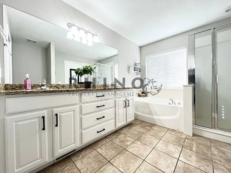 4921 W Weatherwood Ln — Photo 16