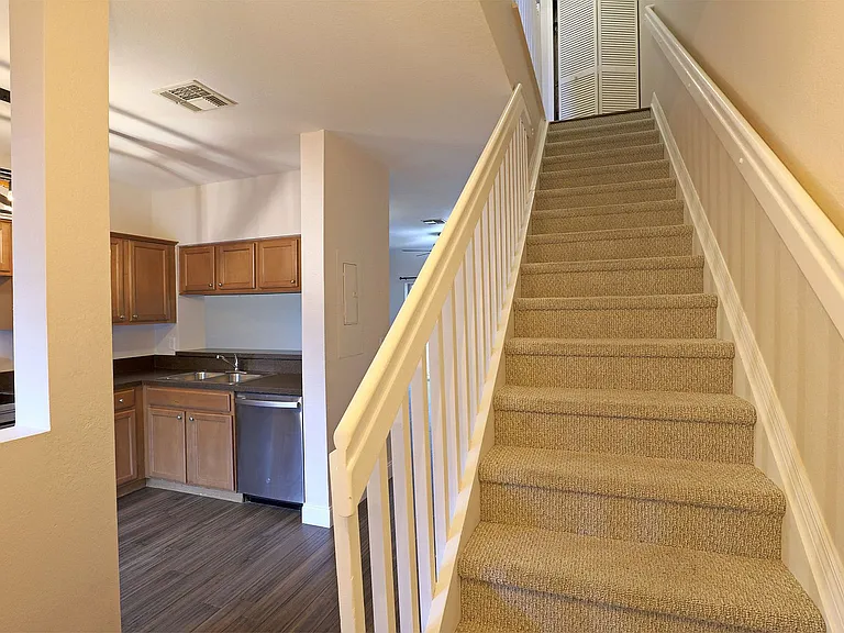8291 Pacific Beach Dr — Photo 11